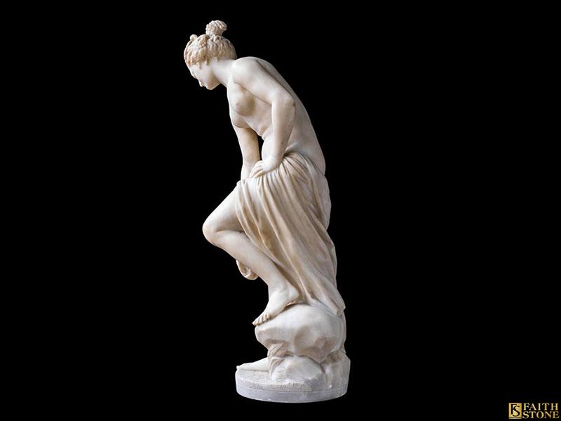 Statue d'albâtre de Vénus