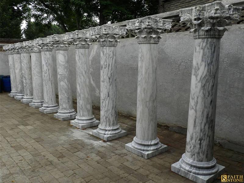 Colonne romaine en marbre